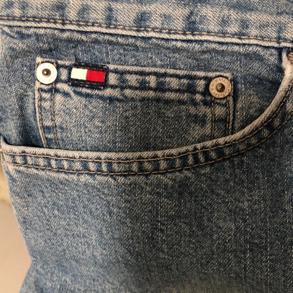 Tommy Hilfiger 4.5” Boyfriend Shorts Size 16 - Picture 3 of 15